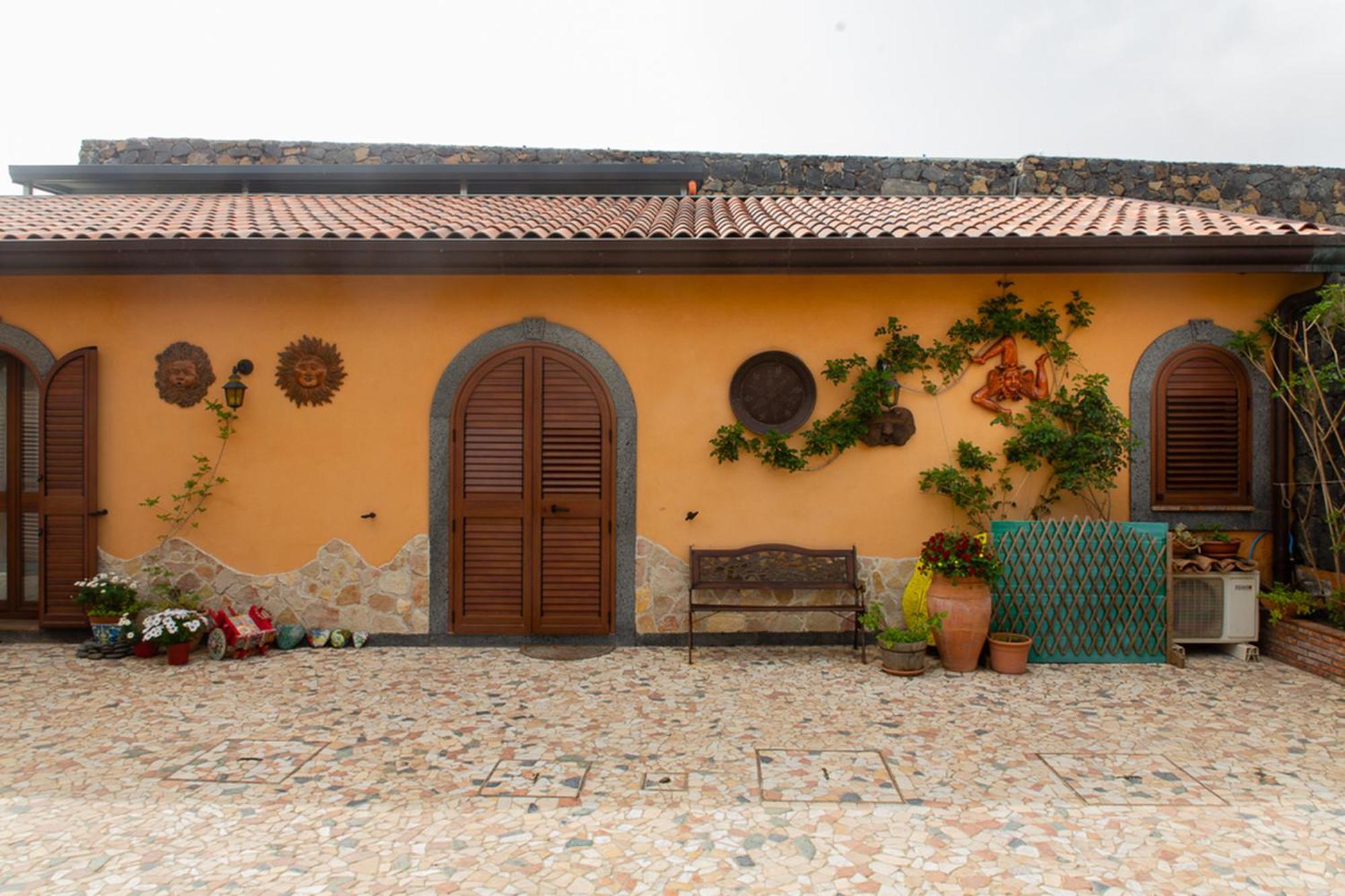 B&B Villa Liliya Fiumefreddo di Sicilia Eksteriør bilde