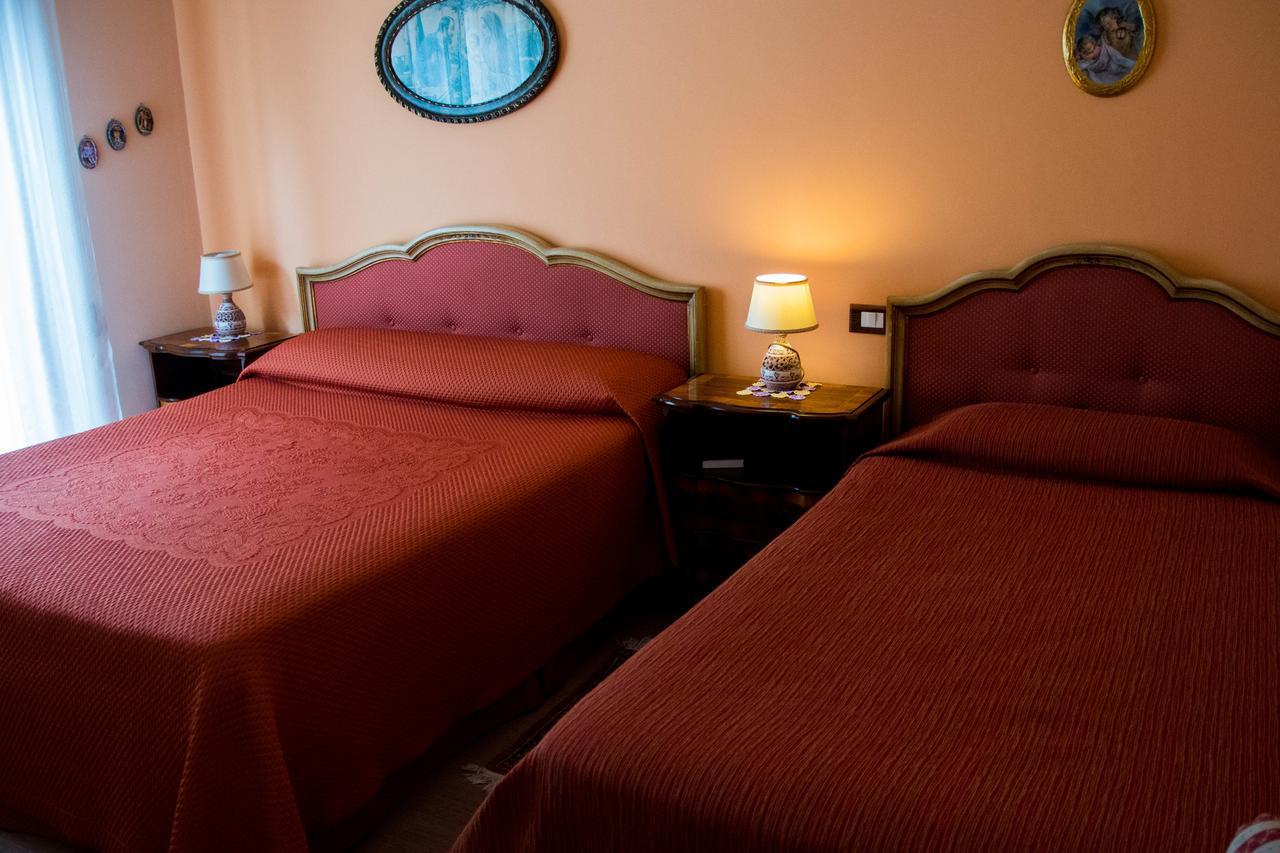 B&B Villa Liliya Fiumefreddo di Sicilia Eksteriør bilde