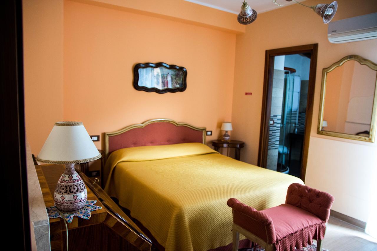 B&B Villa Liliya Fiumefreddo di Sicilia Eksteriør bilde