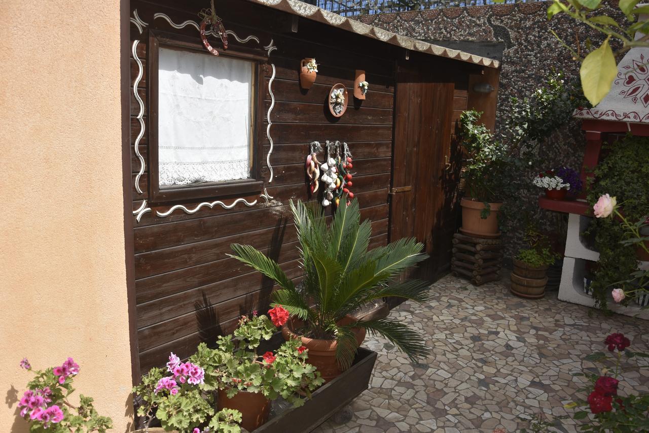B&B Villa Liliya Fiumefreddo di Sicilia Eksteriør bilde